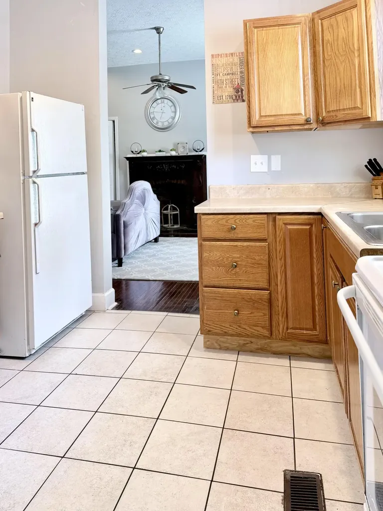 2103 S Virginia Street Hopkinsville KY 42240