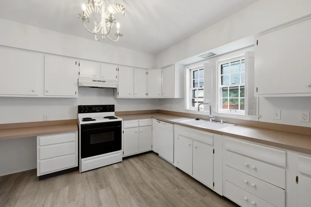 1909 Fontaine Road Lexington KY 40502
