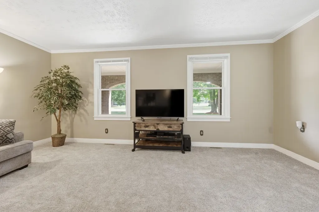 194 Old Coach Road Nicholasville KY 40356