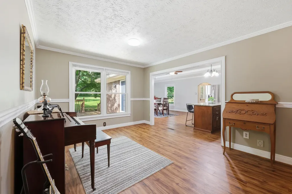 194 Old Coach Road Nicholasville KY 40356