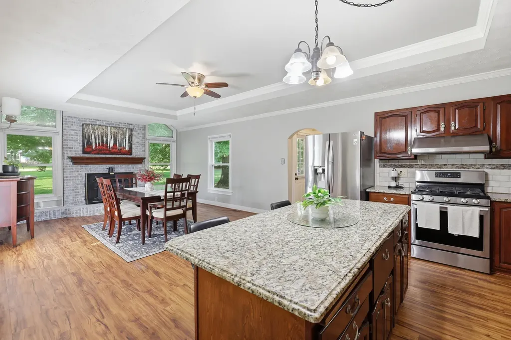 194 Old Coach Road Nicholasville KY 40356