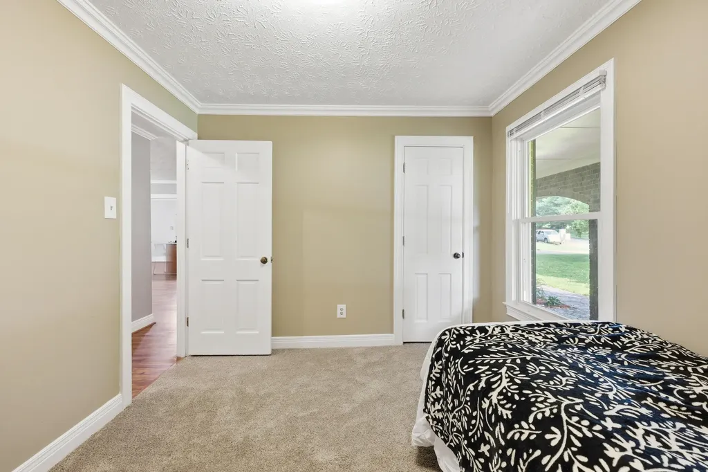 194 Old Coach Road Nicholasville KY 40356