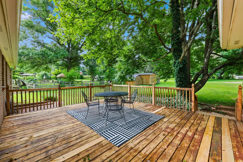 194 Old Coach Road Nicholasville KY 40356