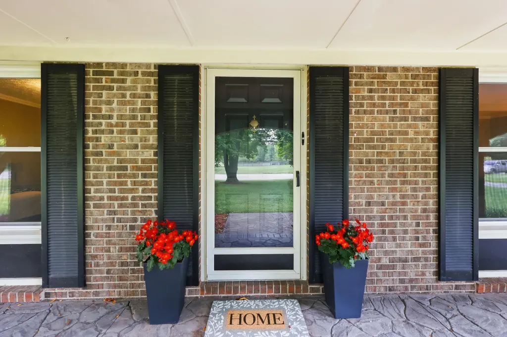 194 Old Coach Road Nicholasville KY 40356