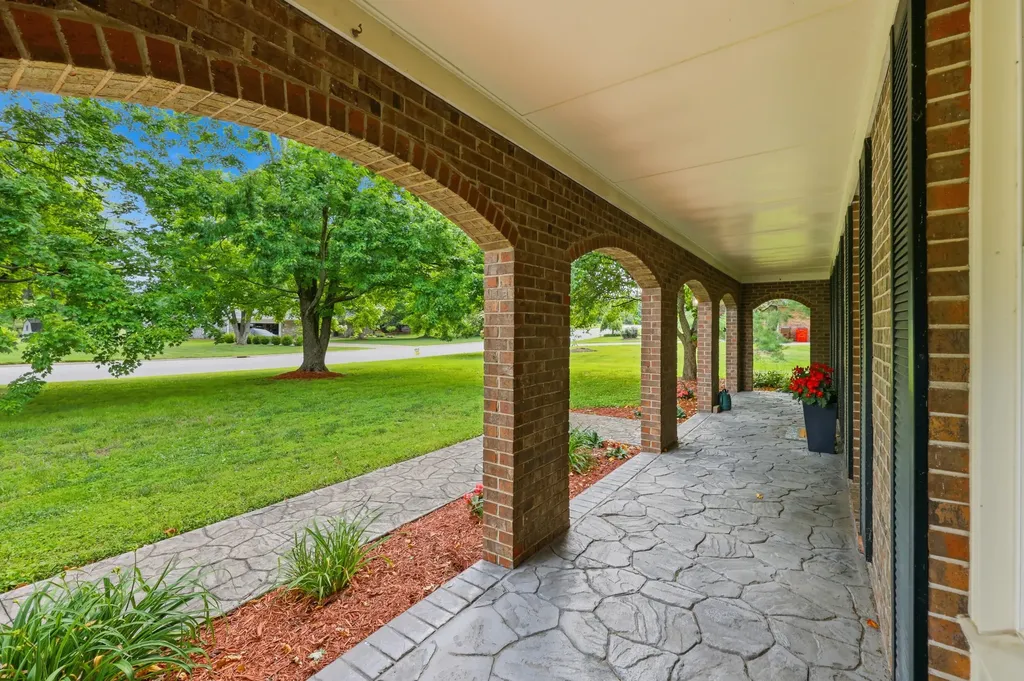 194 Old Coach Road Nicholasville KY 40356