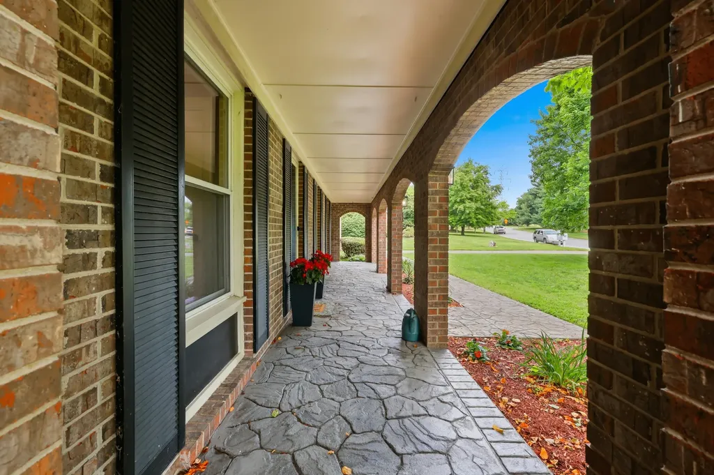 194 Old Coach Road Nicholasville KY 40356