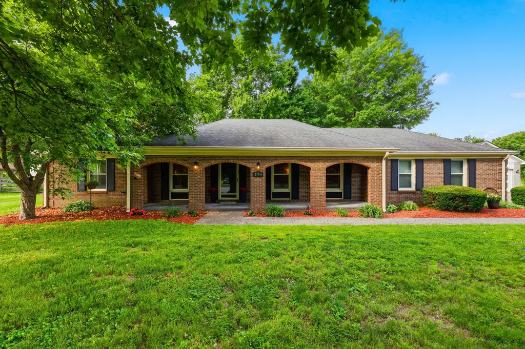 194 Old Coach Road Nicholasville KY 40356