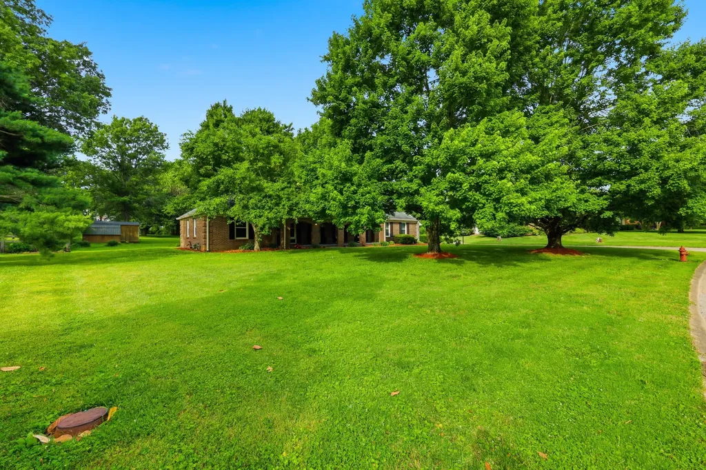 194 Old Coach Road Nicholasville KY 40356