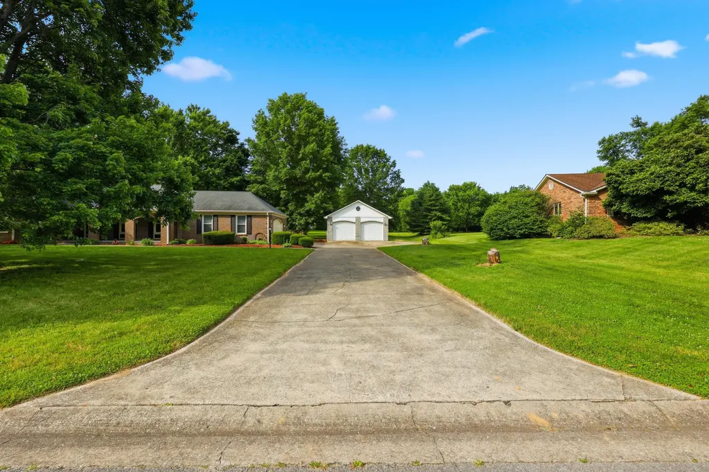 194 Old Coach Road Nicholasville KY 40356
