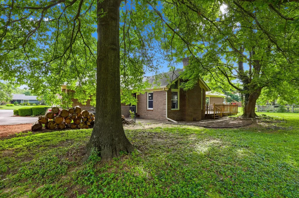 194 Old Coach Road Nicholasville KY 40356