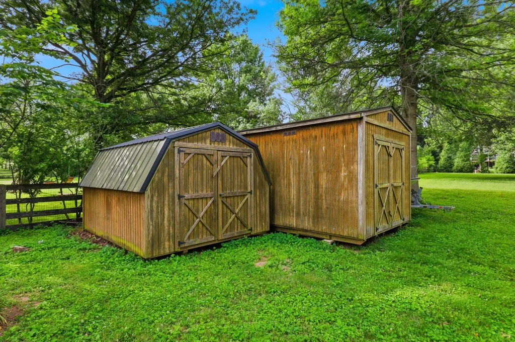 194 Old Coach Road Nicholasville KY 40356