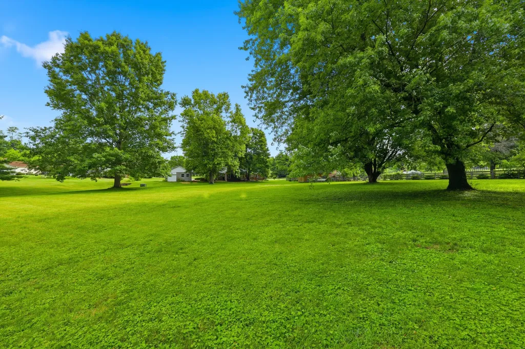 194 Old Coach Road Nicholasville KY 40356