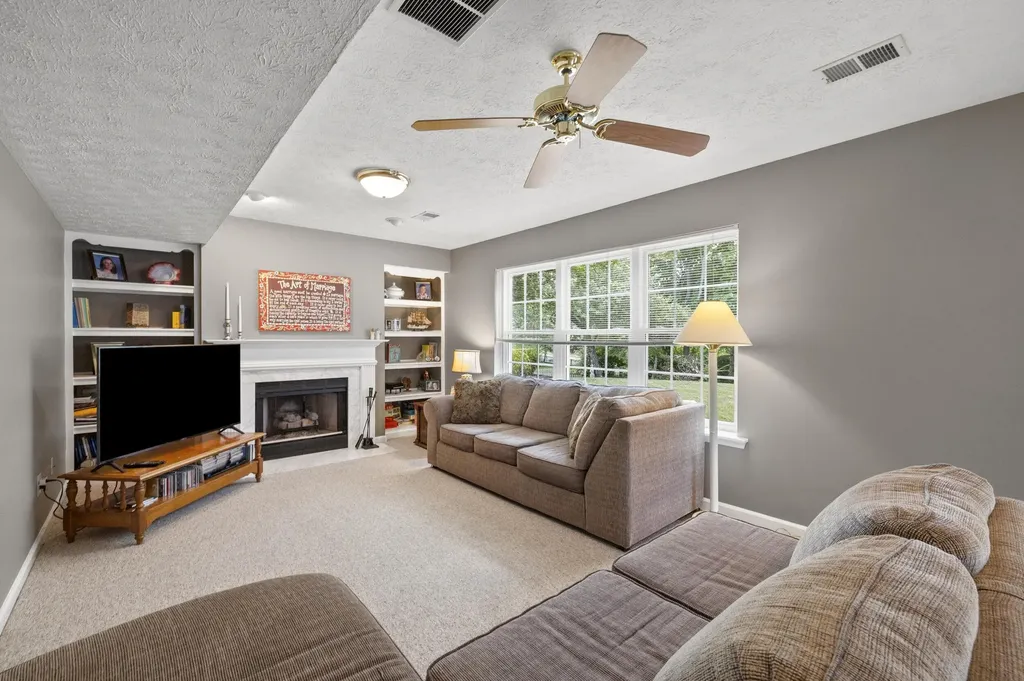 4300 Fieldspoint Place Lexington KY 40514