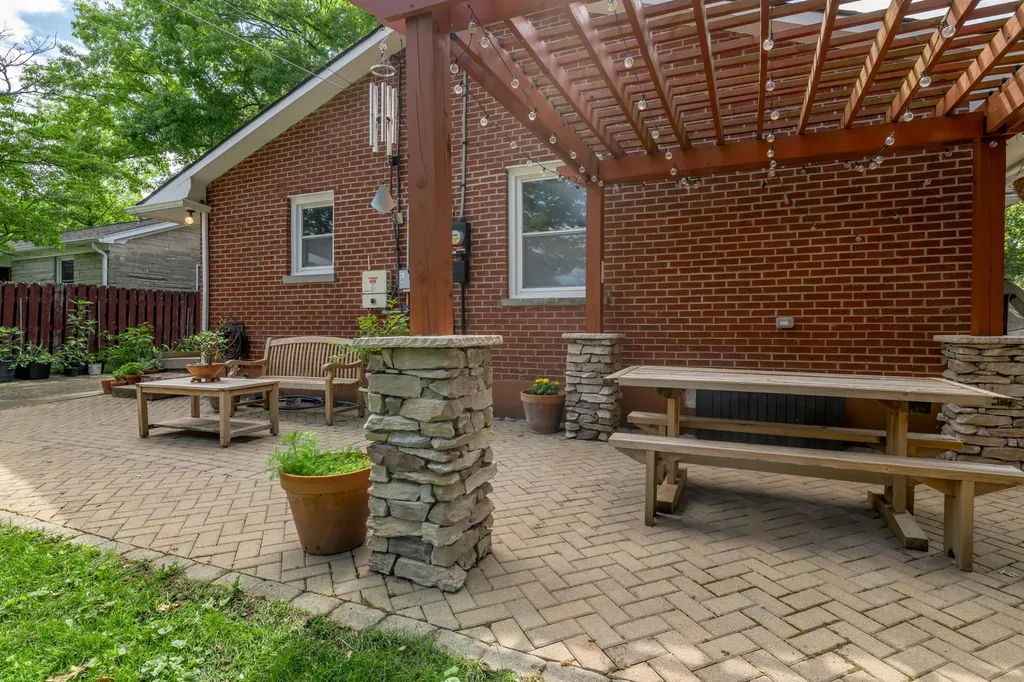 1737 Shenandoah Drive Lexington KY 40504