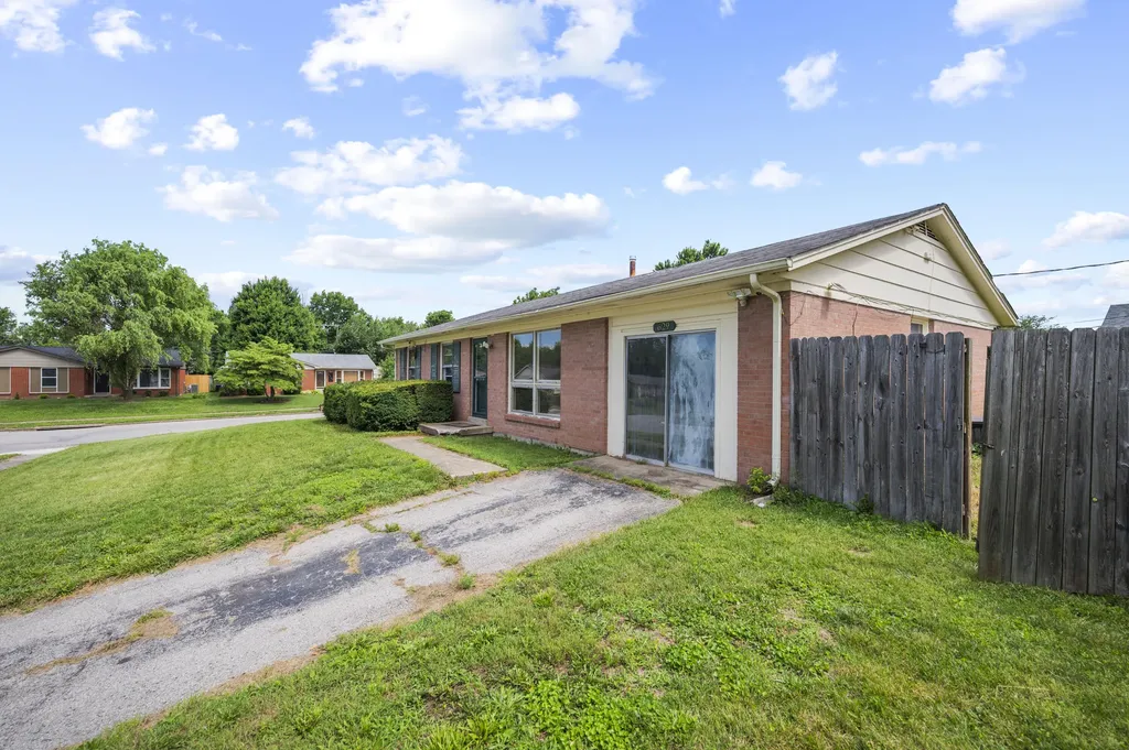 629 Kent Drive Lexington KY 40505