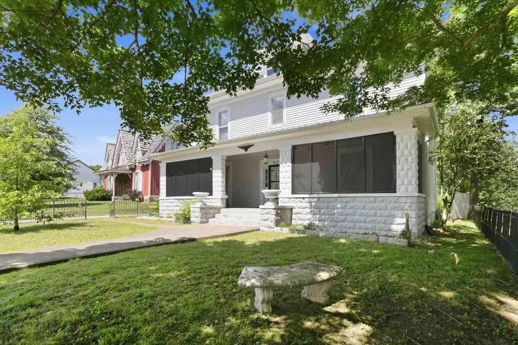 312 Danville Avenue Stanford KY 40484