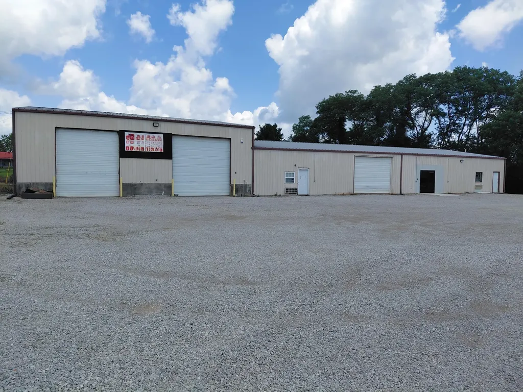 2688 Highway 90 Bronston KY 42518