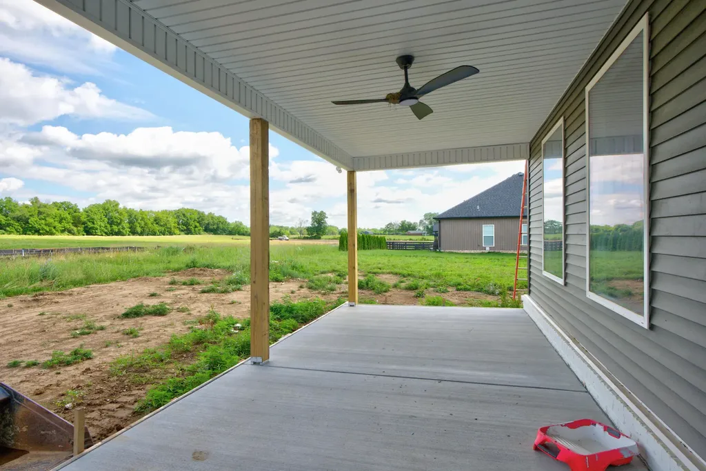 132 Farmers Bluff Nicholasville KY 40356