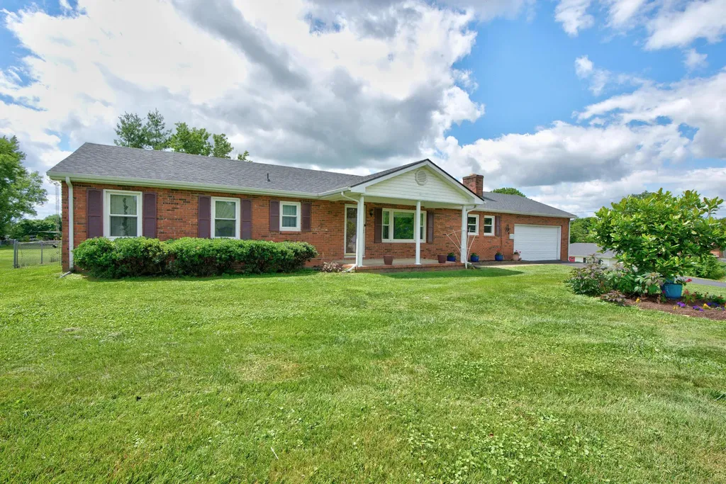 101 Herron Drive Lancaster KY 40444