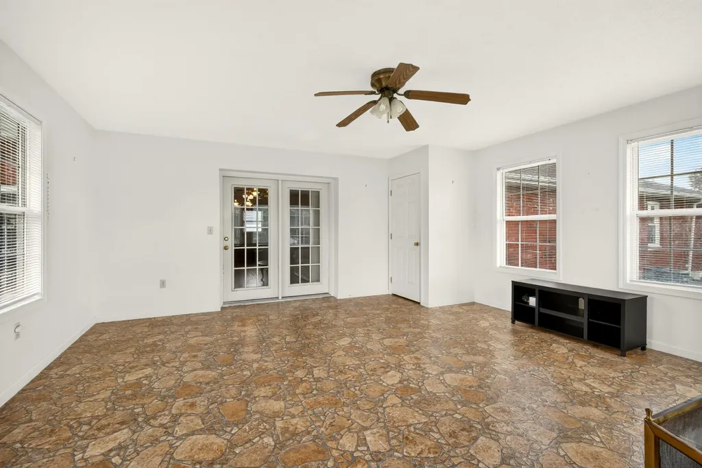 101 Herron Drive Lancaster KY 40444