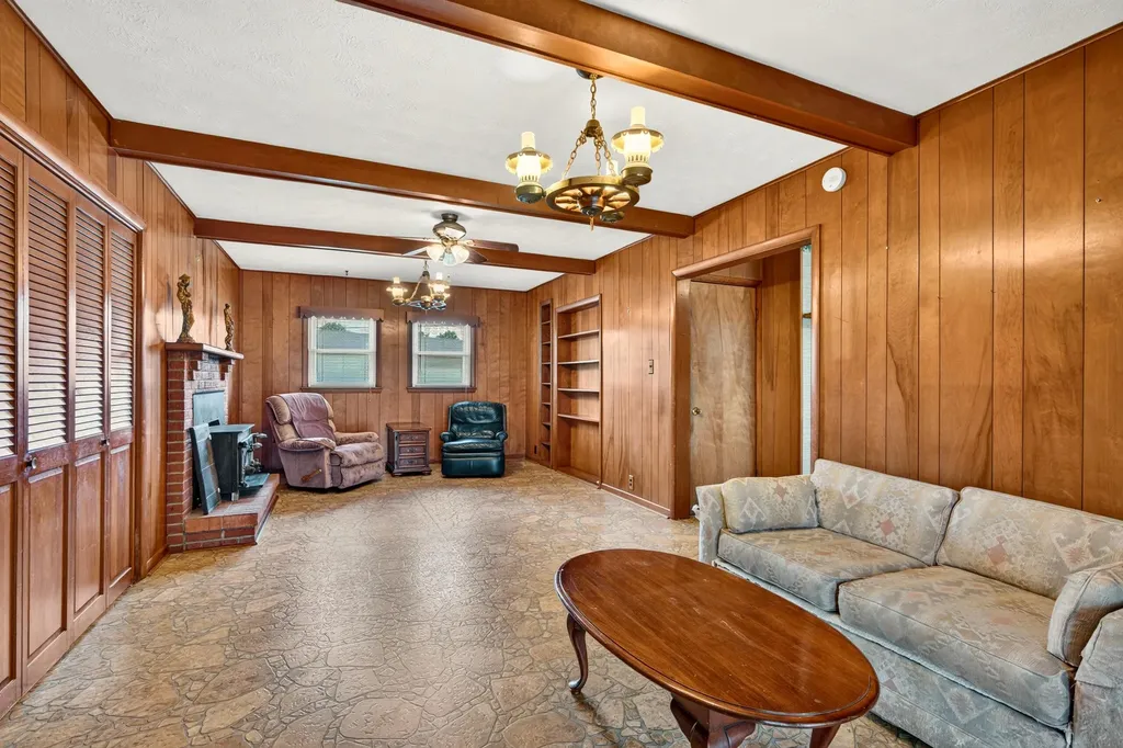 101 Herron Drive Lancaster KY 40444