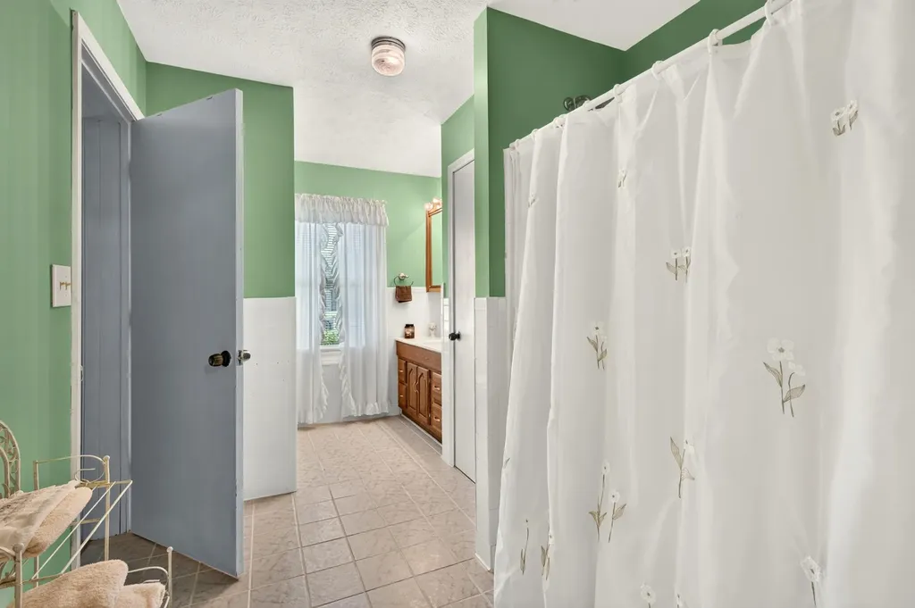 101 Herron Drive Lancaster KY 40444