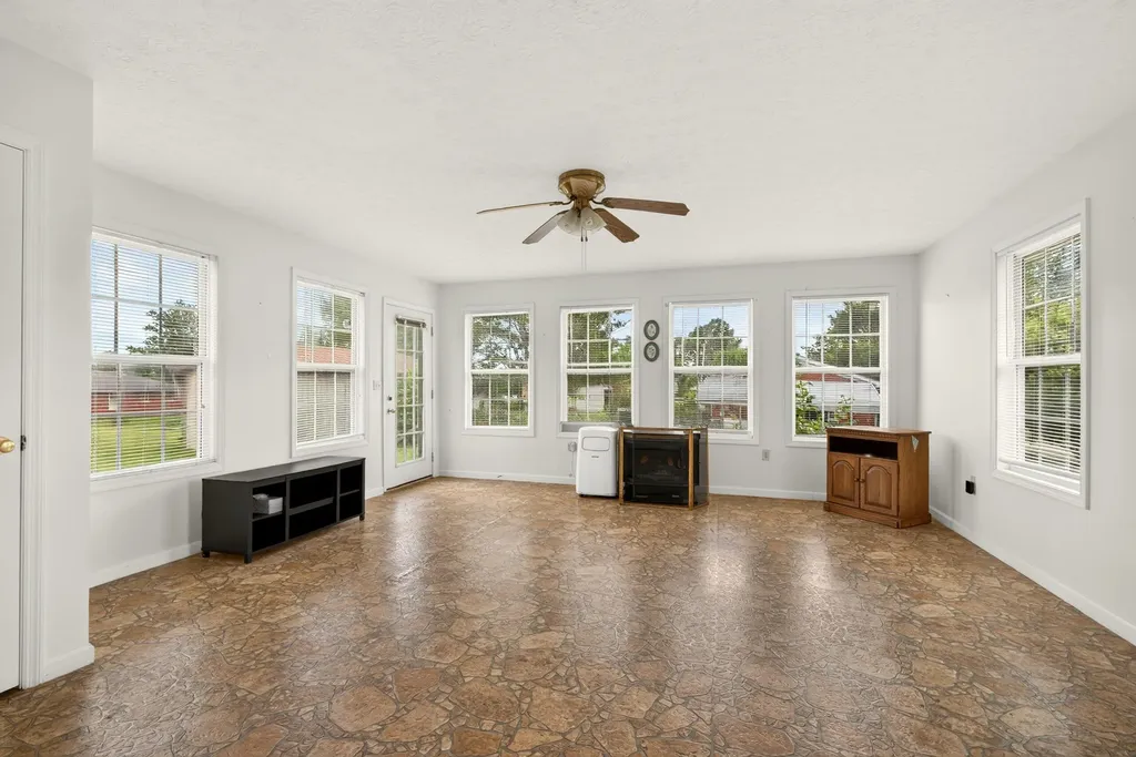 101 Herron Drive Lancaster KY 40444