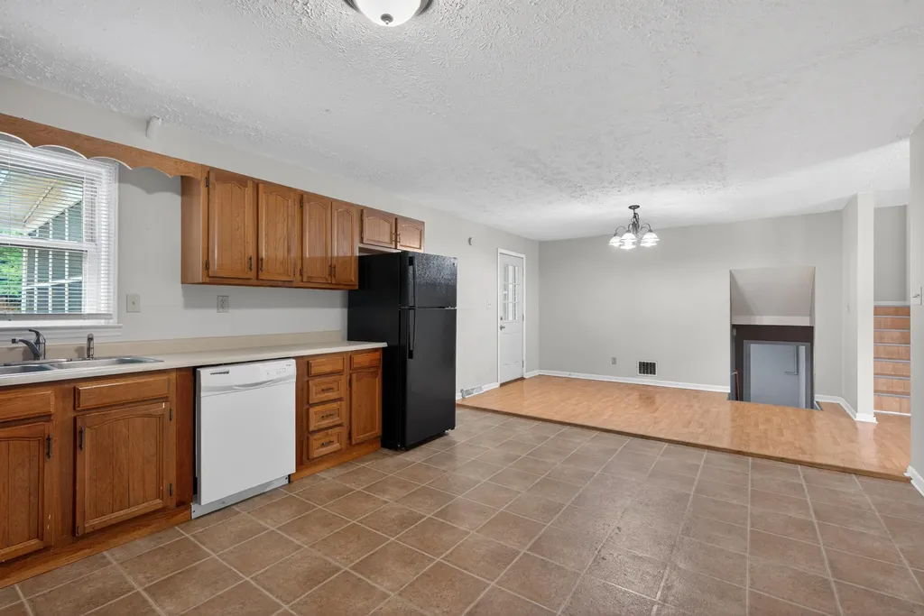 222 Martin Drive Richmond KY 40475