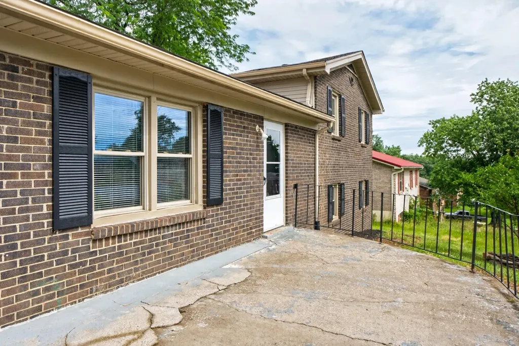 222 Martin Drive Richmond KY 40475