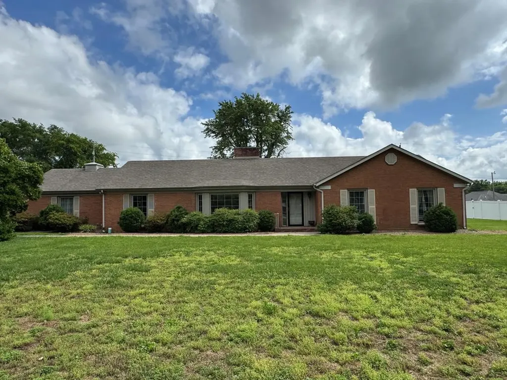 204 Ridgehill Drive Hopkinsville KY 42240