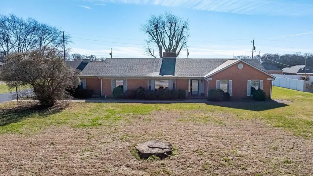 204 Ridgehill Drive Hopkinsville KY 42240