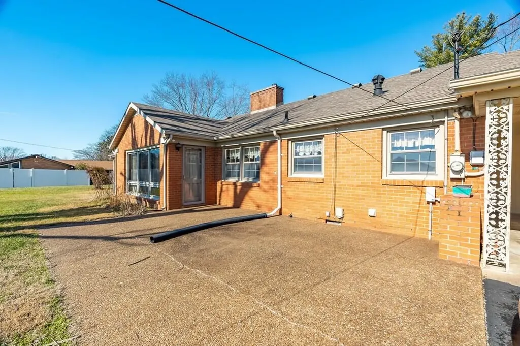 204 Ridgehill Drive Hopkinsville KY 42240