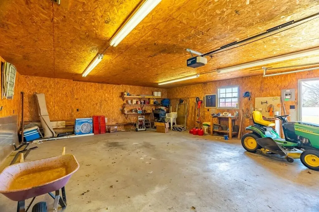 204 Ridgehill Drive Hopkinsville KY 42240