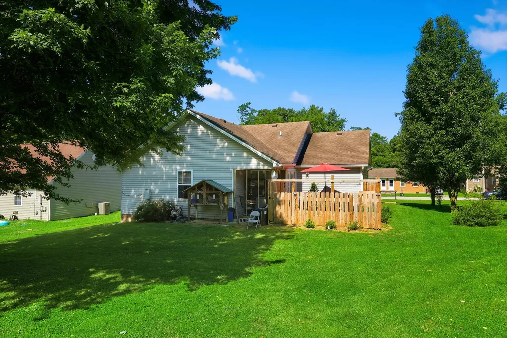 54 Lawrence Street Frankfort KY 40601