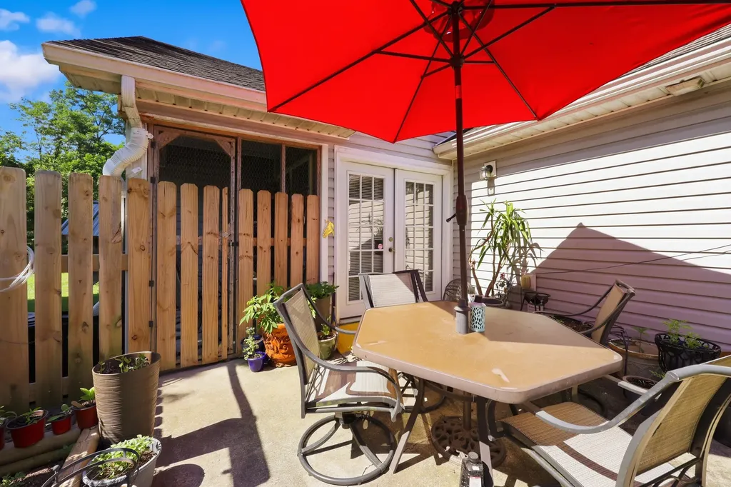 54 Lawrence Street Frankfort KY 40601
