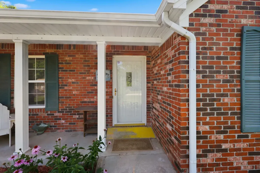 54 Lawrence Street Frankfort KY 40601