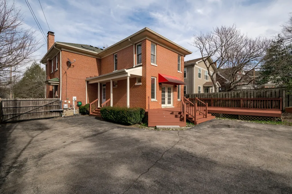 1378 Fontaine Road Lexington KY 40502