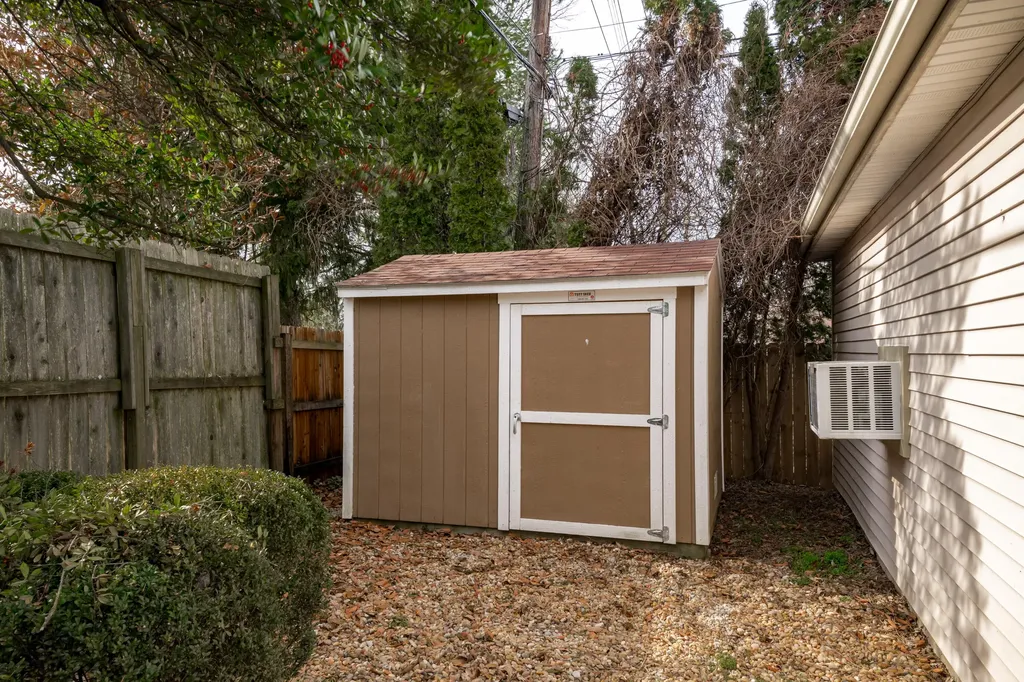 1378 Fontaine Road Lexington KY 40502