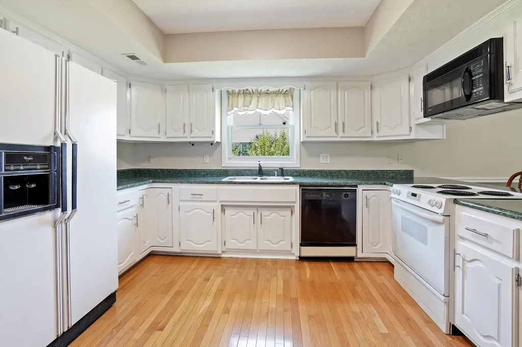 150 Meadow Point Drive Somerset KY 42503