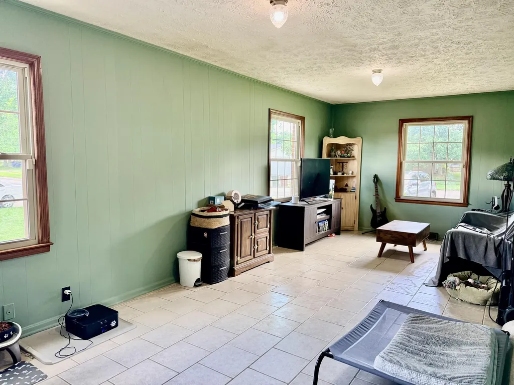 156 Paddock Drive Versailles KY 40383