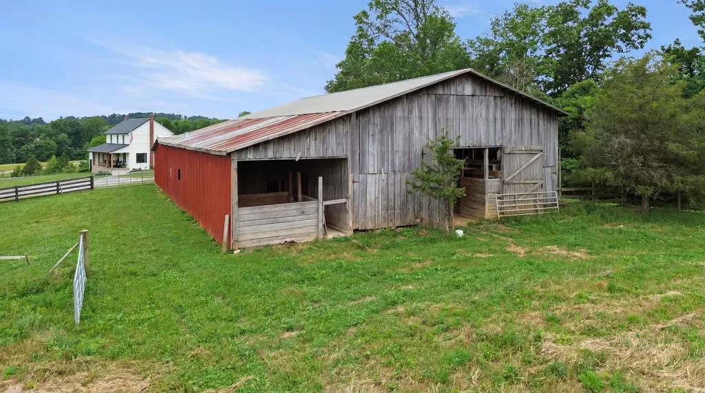 599 Watson Chapel Road Liberty KY 42539