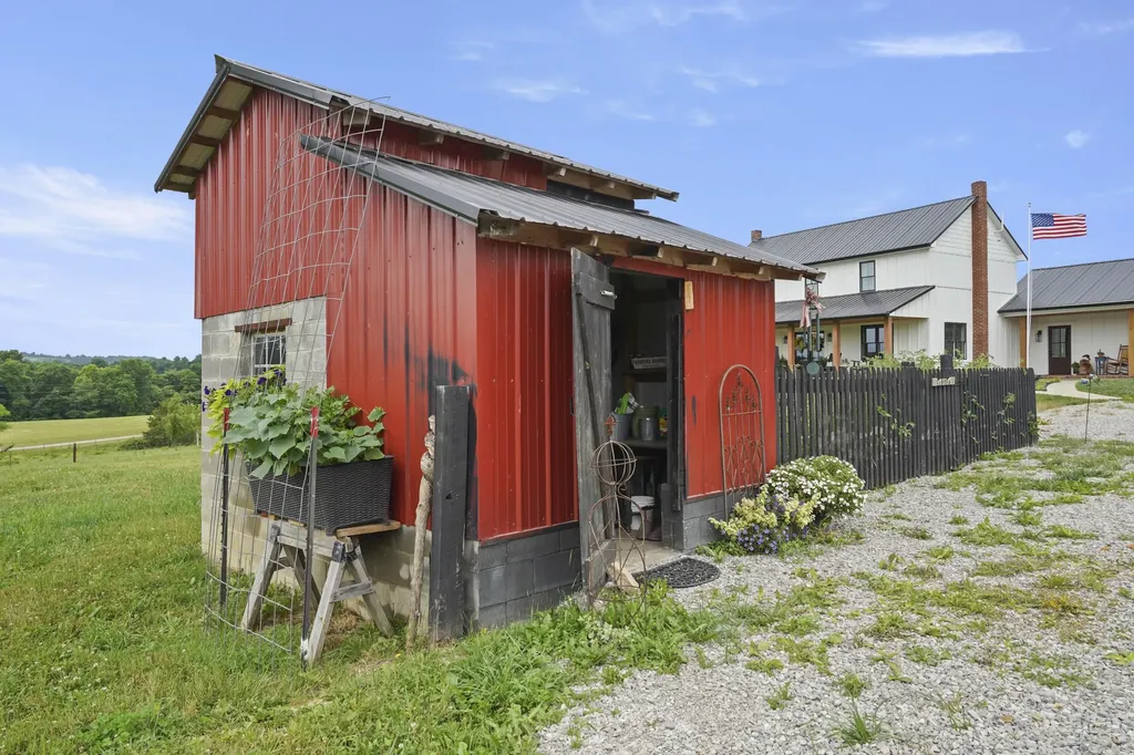 599 Watson Chapel Road Liberty KY 42539