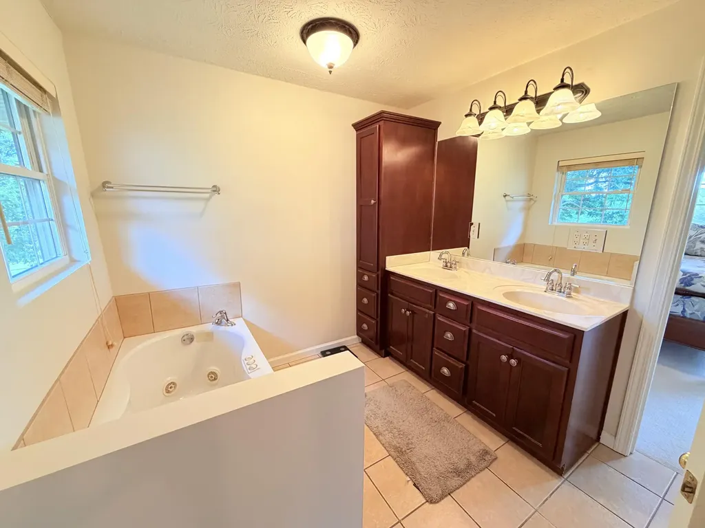 248 Countryside Circle Mt Vernon KY 40456