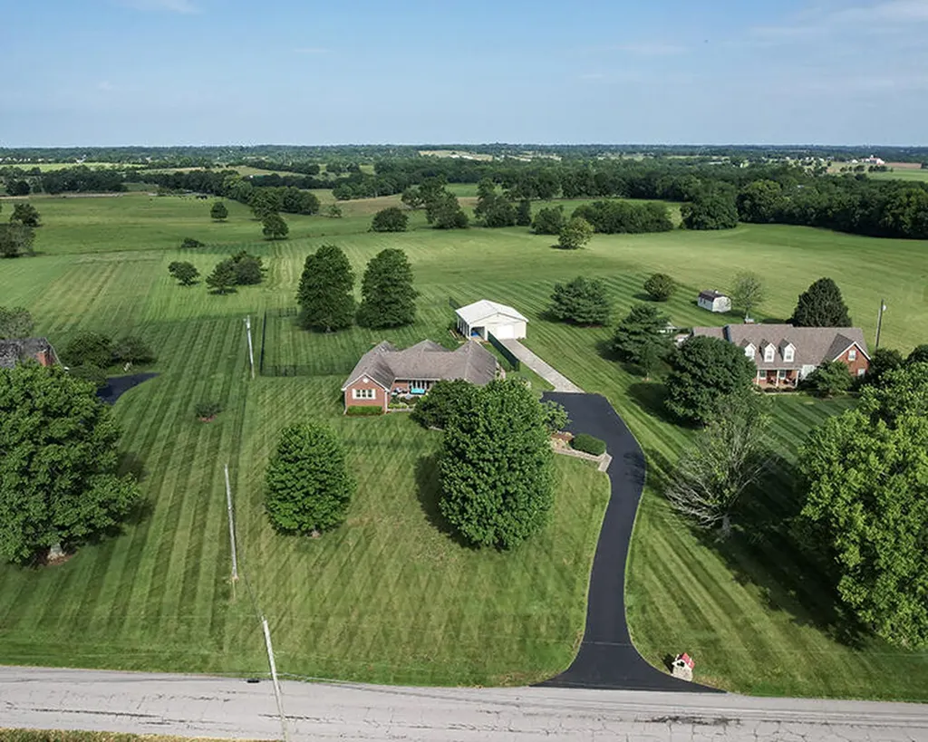305 Waterworks Road Danville KY 40422