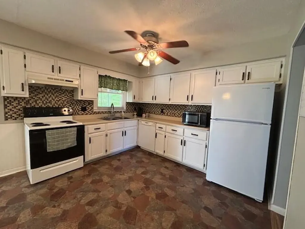 44 Willow Avenue Brodhead KY 40409