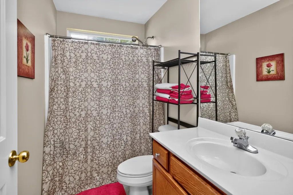 141 White Oak Trace Lexington KY 40511