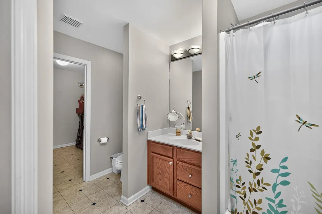 141 White Oak Trace Lexington KY 40511