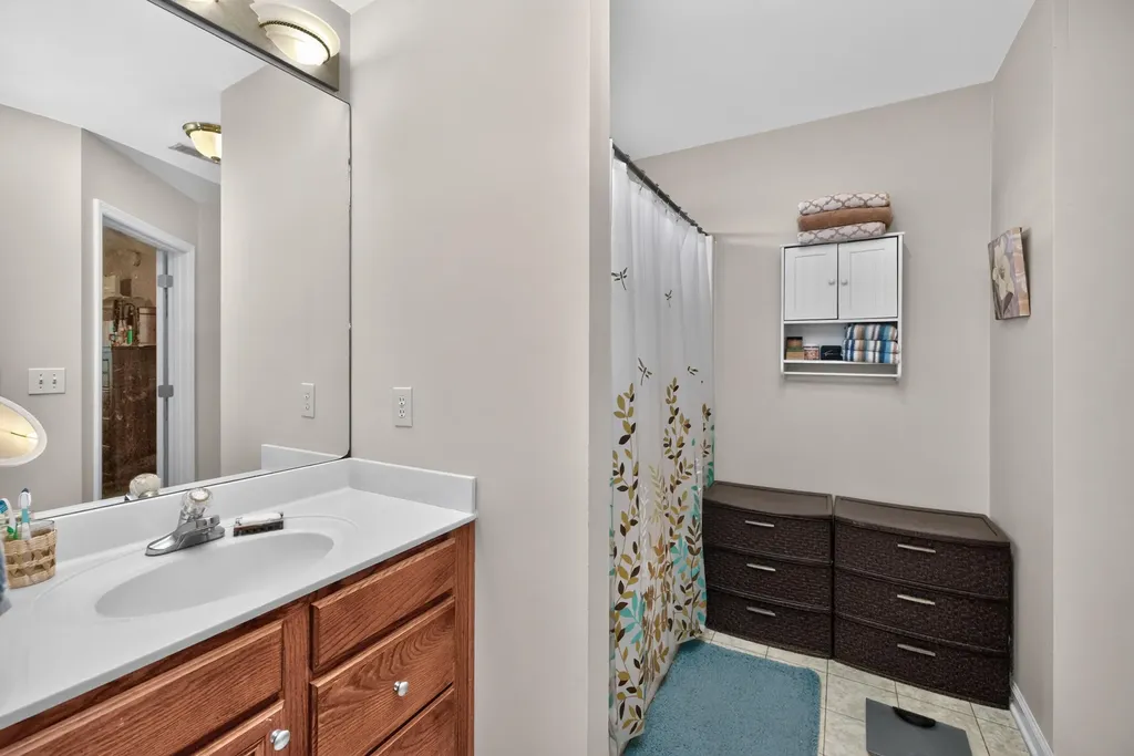141 White Oak Trace Lexington KY 40511