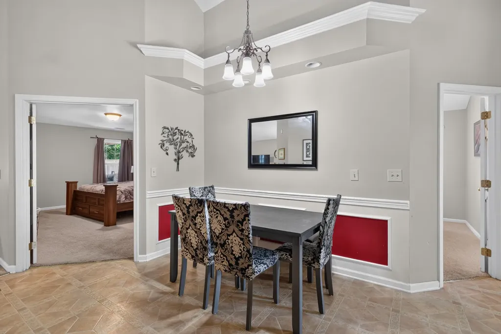141 White Oak Trace Lexington KY 40511