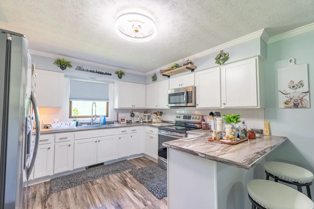 5334 Kentucky 896 Parkers Lake KY 42634